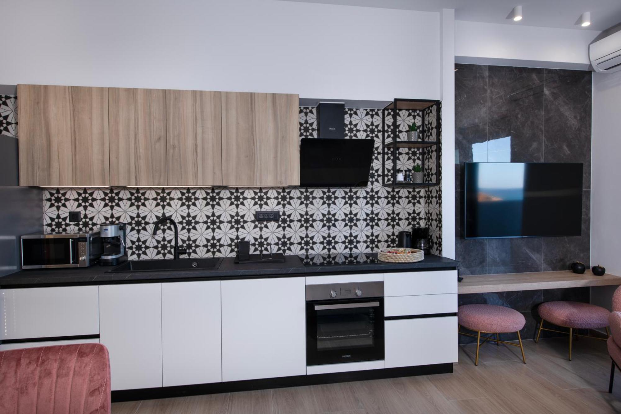 Alpha Suites Chania  Bagian luar foto
