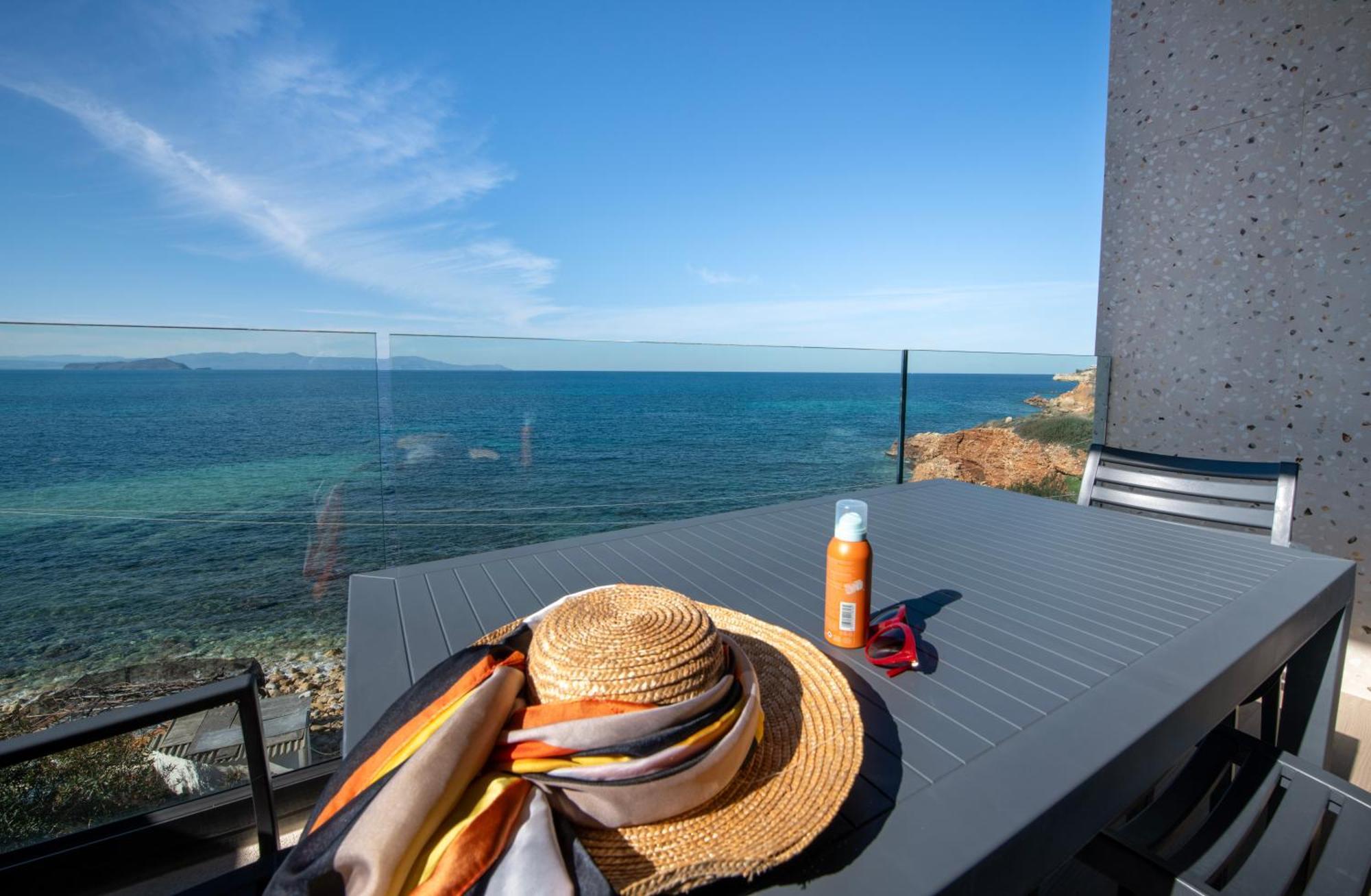 Alpha Suites Chania  Bagian luar foto