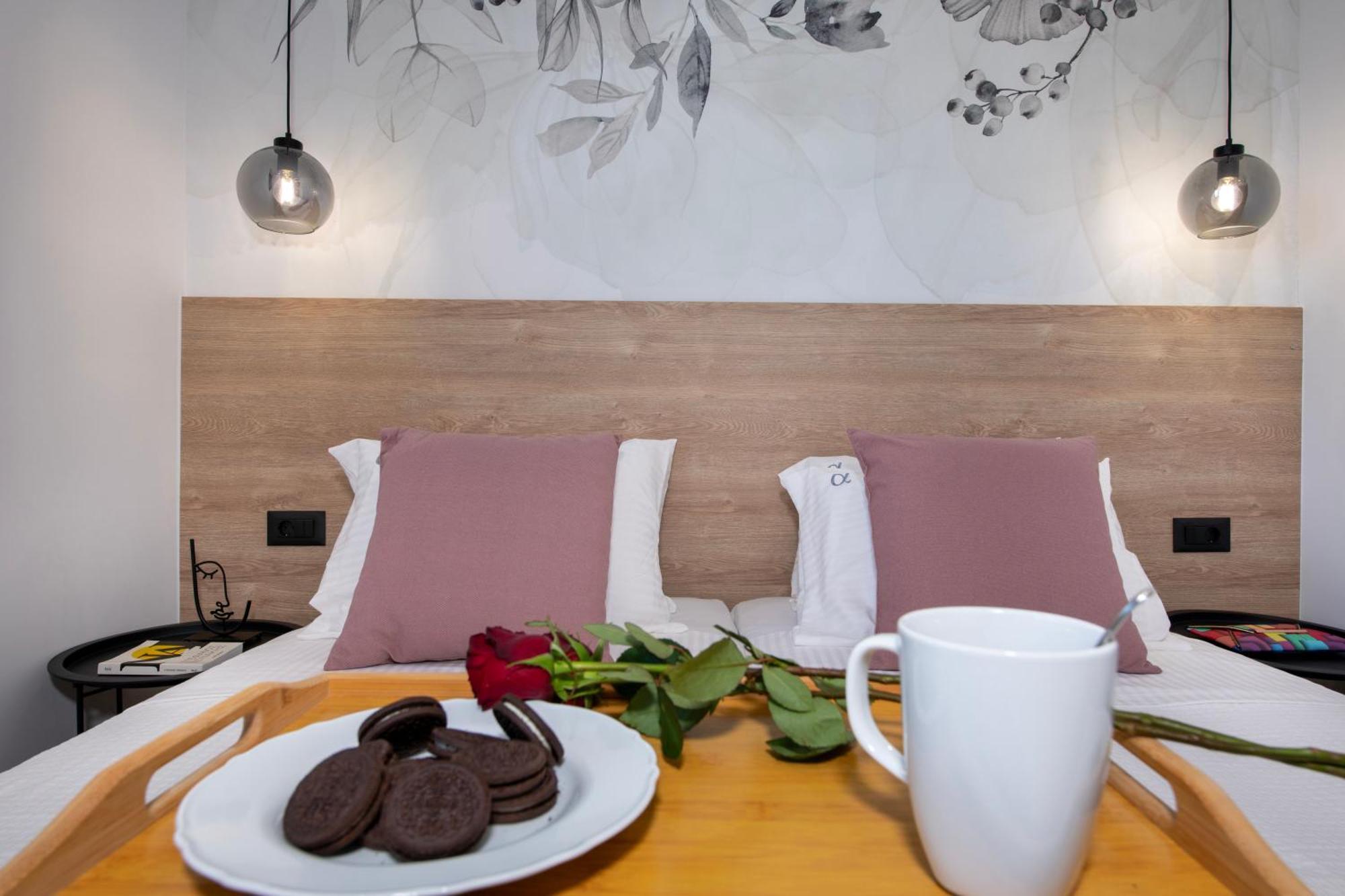 Alpha Suites Chania  Bagian luar foto